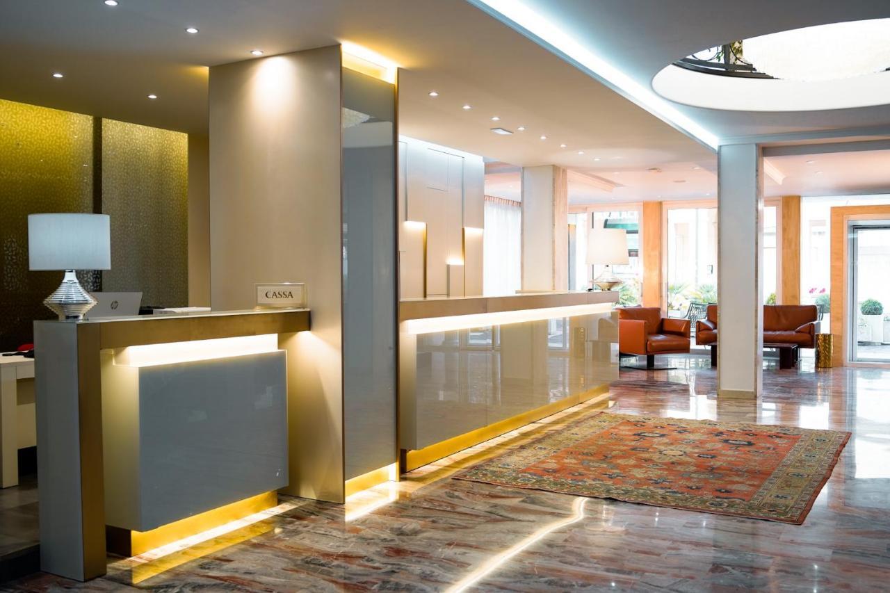 Hotel Aurora Terme Abano Terme Buitenkant foto