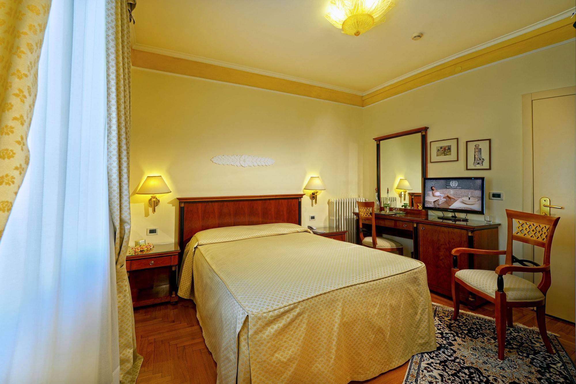 Hotel Aurora Terme Abano Terme Buitenkant foto