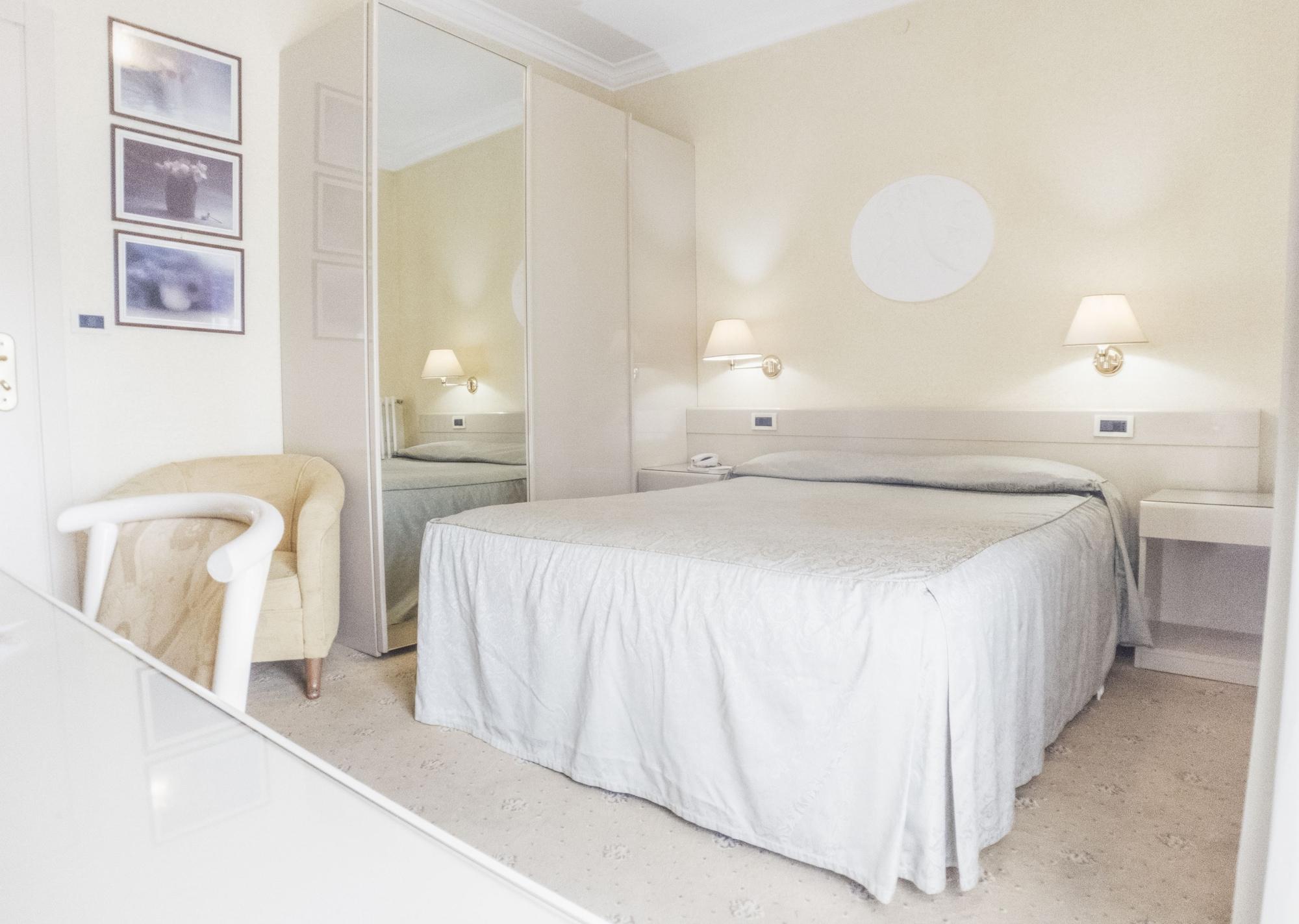 Hotel Aurora Terme Abano Terme Buitenkant foto