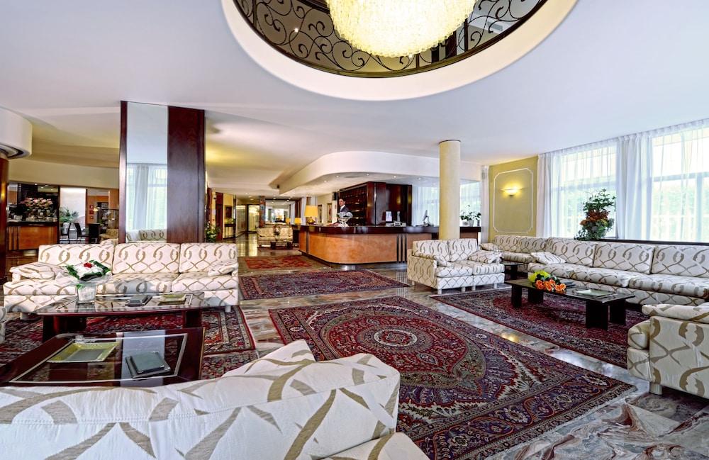 Hotel Aurora Terme Abano Terme Buitenkant foto