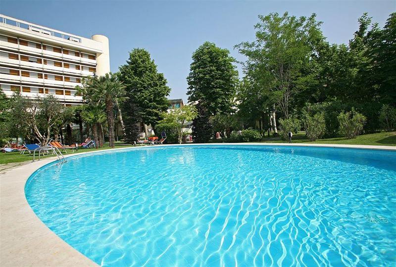 Hotel Aurora Terme Abano Terme Buitenkant foto
